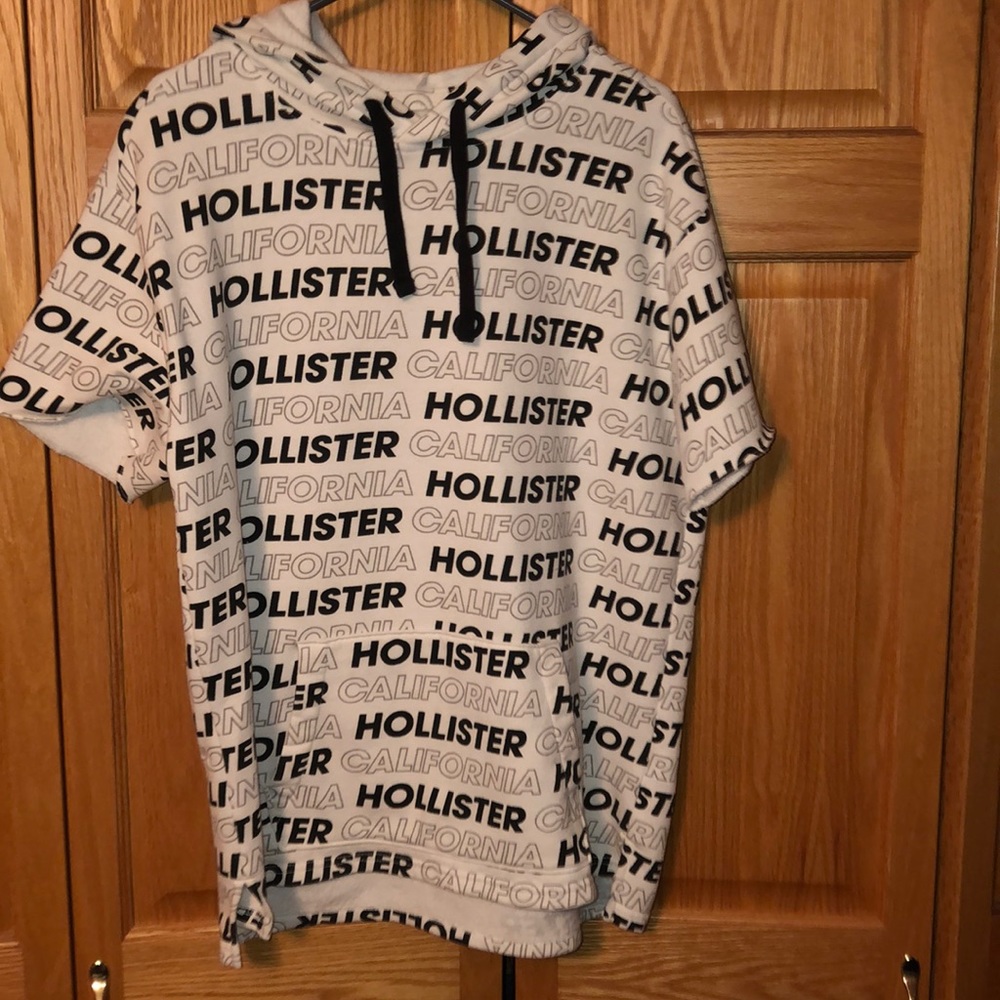 Hollister short sleeve hoodie